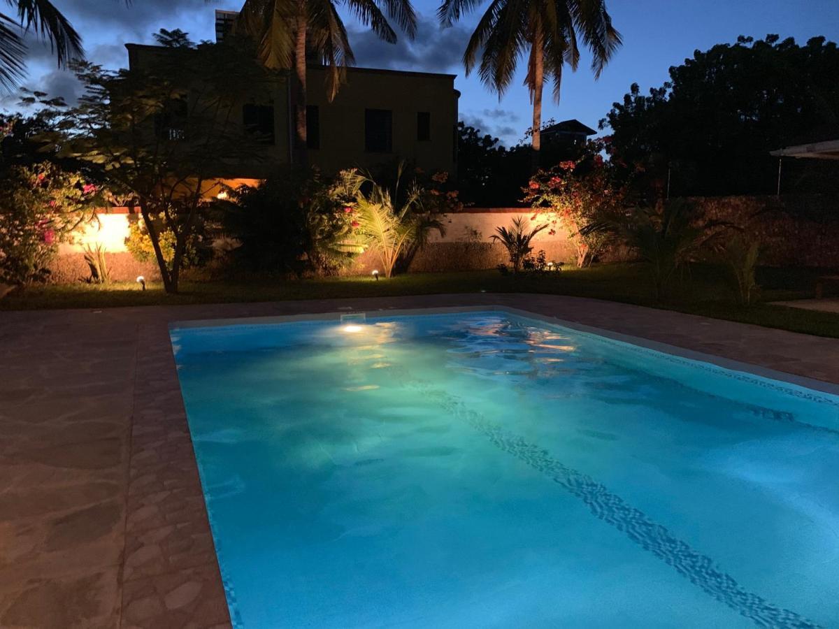 Lions Home Diani Beach Esterno foto