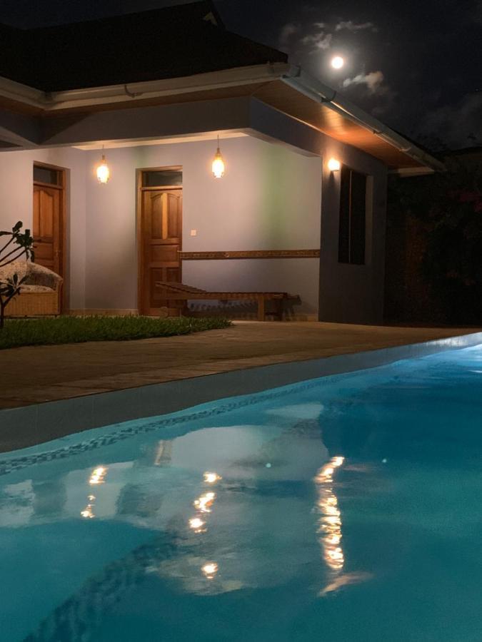 Lions Home Diani Beach Esterno foto
